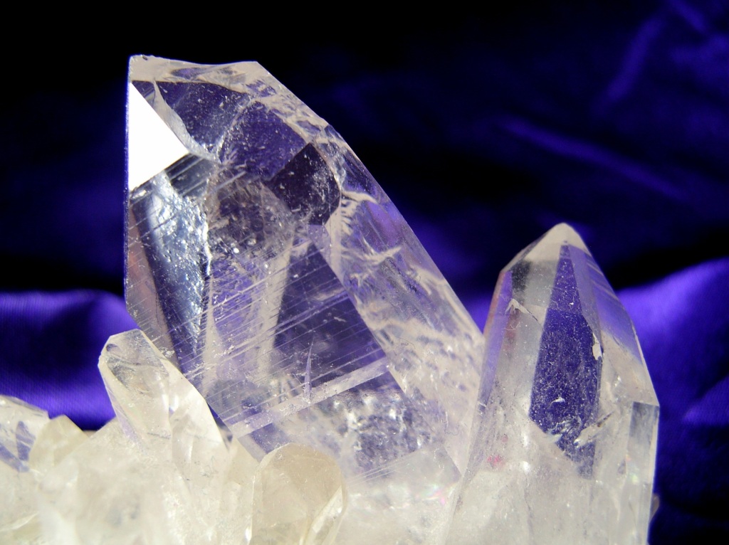 quartz-crystal-web